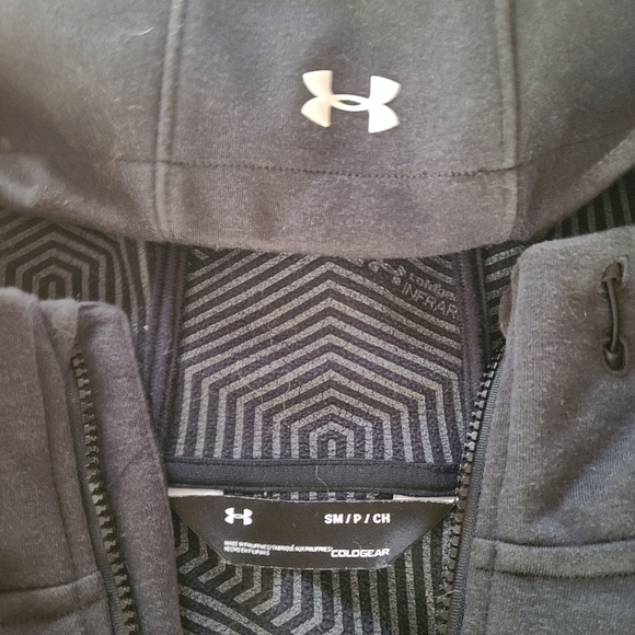 Underarmour light jacket - Picture 2 of 3